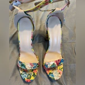 NWOT Heels